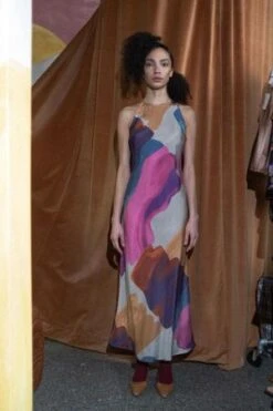 Untitled In MotionAtlantis Dress - Vienta