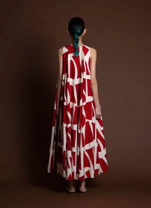 KAAREMCulantro Six-Panel Maxi Tent Dress - Red La Gang Leaf Print - Image 6