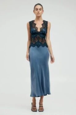 Third FormVisions Lace Deep V Maxi Dress - Sapphire